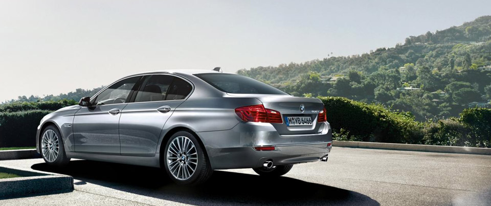 Bmw 528xi vs 528i #6